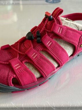 AMPUTEE-ONE LEFT SHOE-Keen Pink Outdoor Sport Sandals